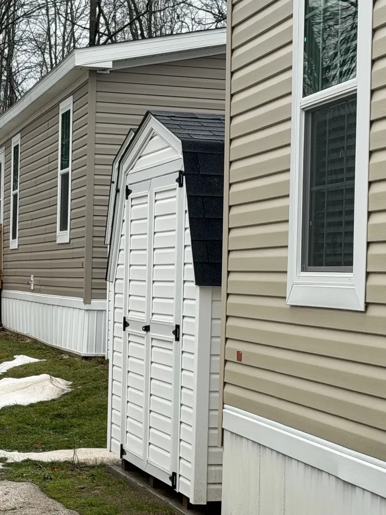 1211 Wellington Drive Union Charter Township MI 48858