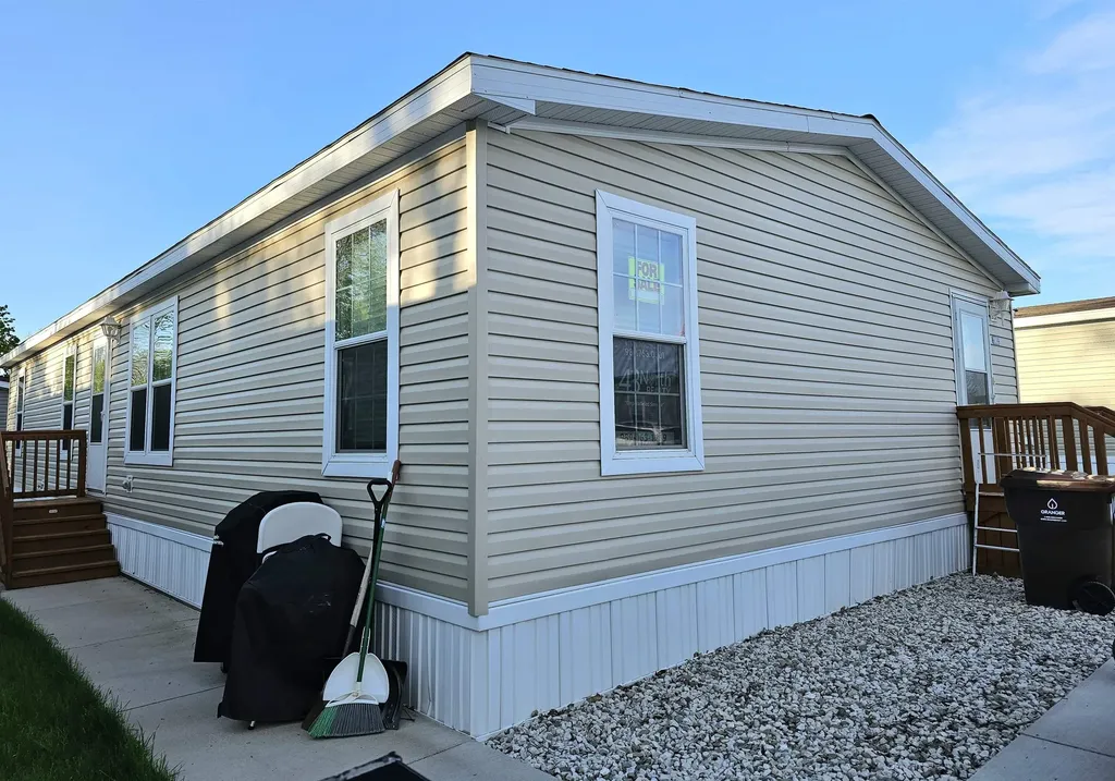 1103 Peachtree Court Mt. Pleasant City MI 48858