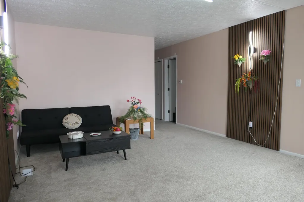 205 E Jolly Road Lansing City MI 48910