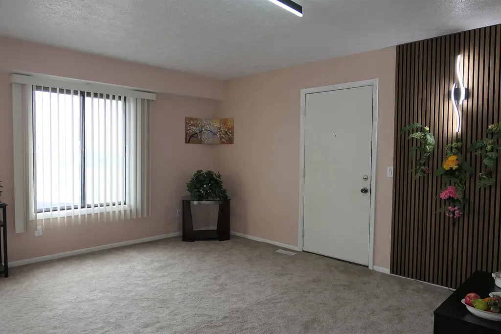 205 E Jolly Road Lansing City MI 48910