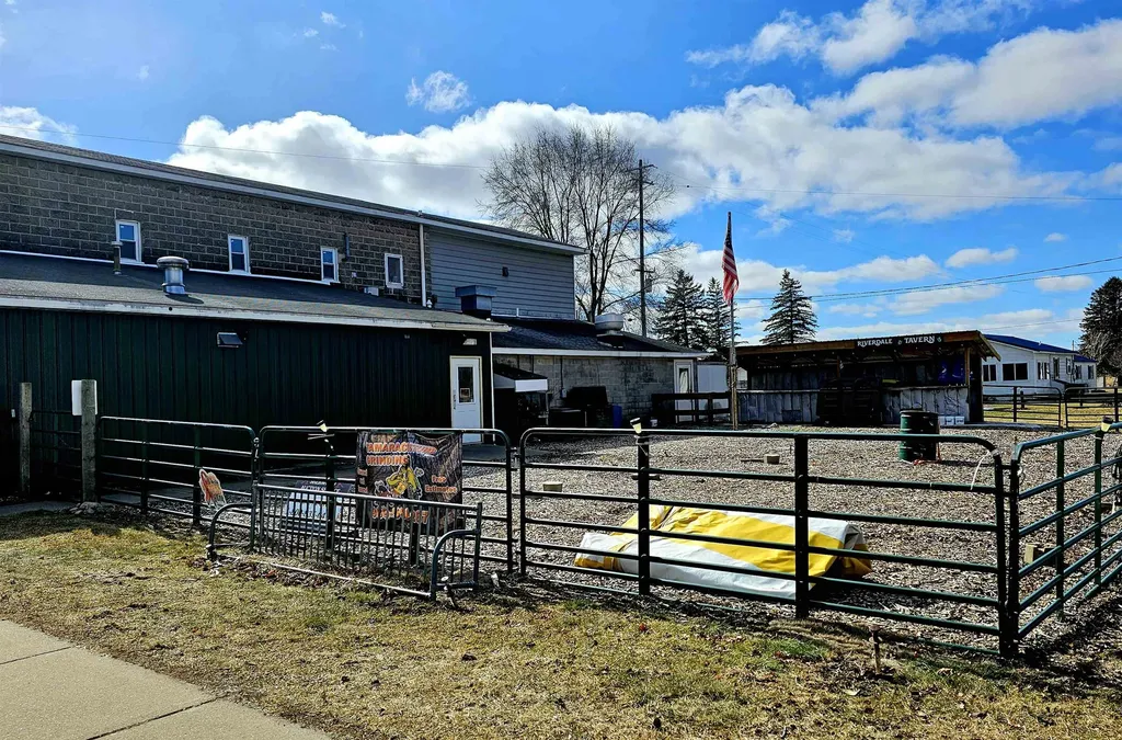 6681 N Lumberjack Road Seville Township MI 48877