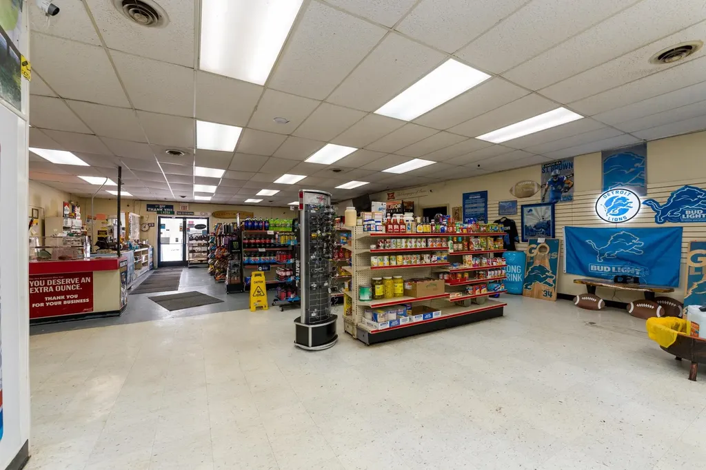 4012 N Clare Avenue Harrison City MI 48625