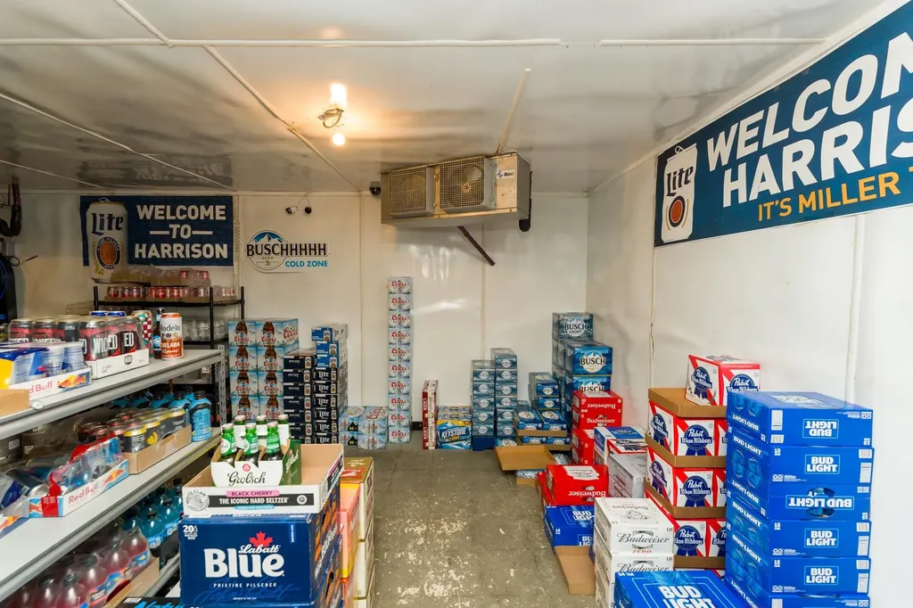 4012 N Clare Avenue Harrison City MI 48625