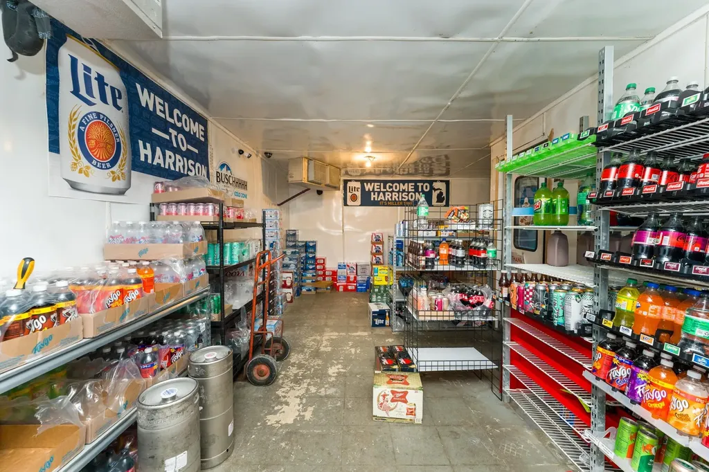 4012 N Clare Avenue Harrison City MI 48625