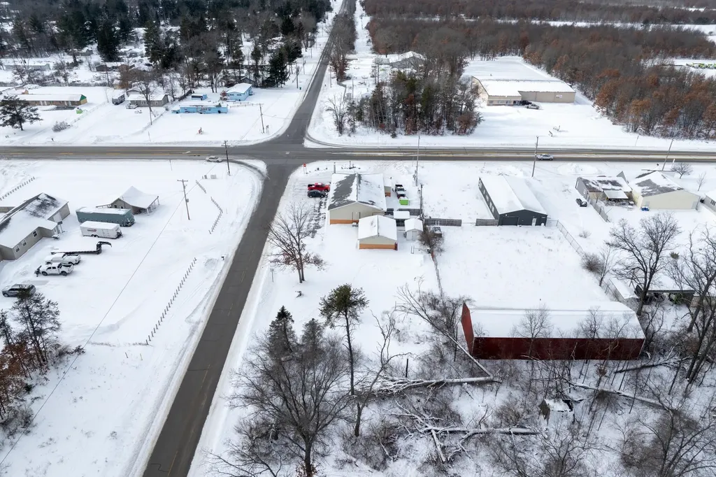 4012 N Clare Avenue Harrison City MI 48625