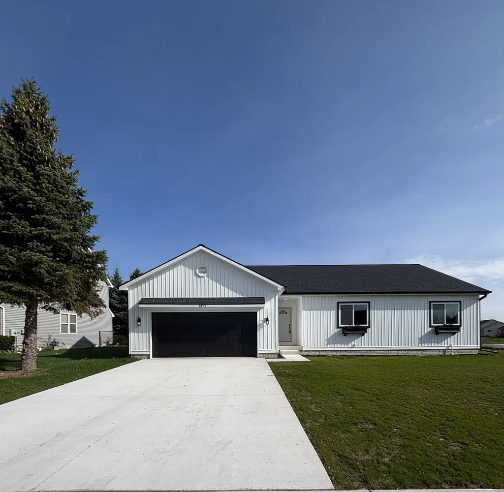 1475 Wexford Mt. Pleasant City MI 48858