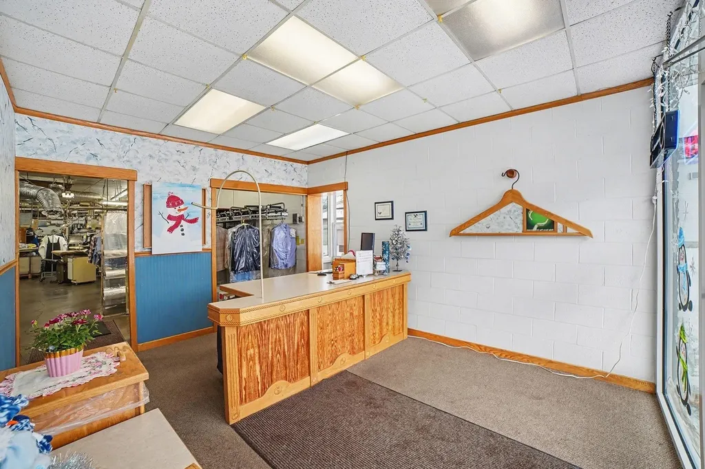 316 W Superior Street Alma City MI 48801