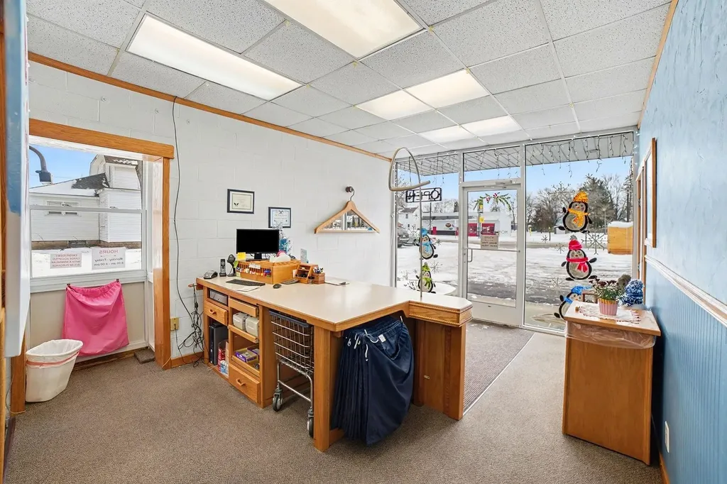 316 W Superior Street Alma City MI 48801