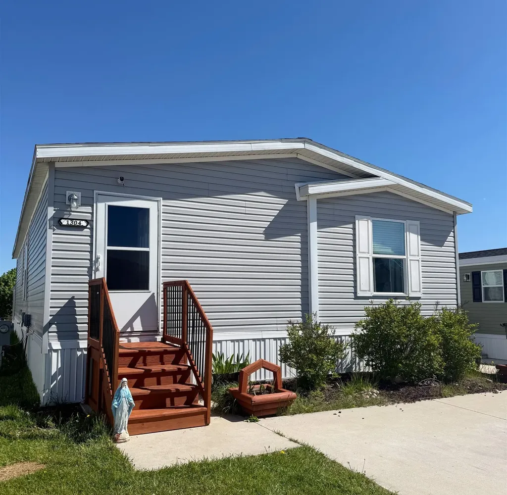 1304 Powder Horn Drive Union Charter Township MI 48858