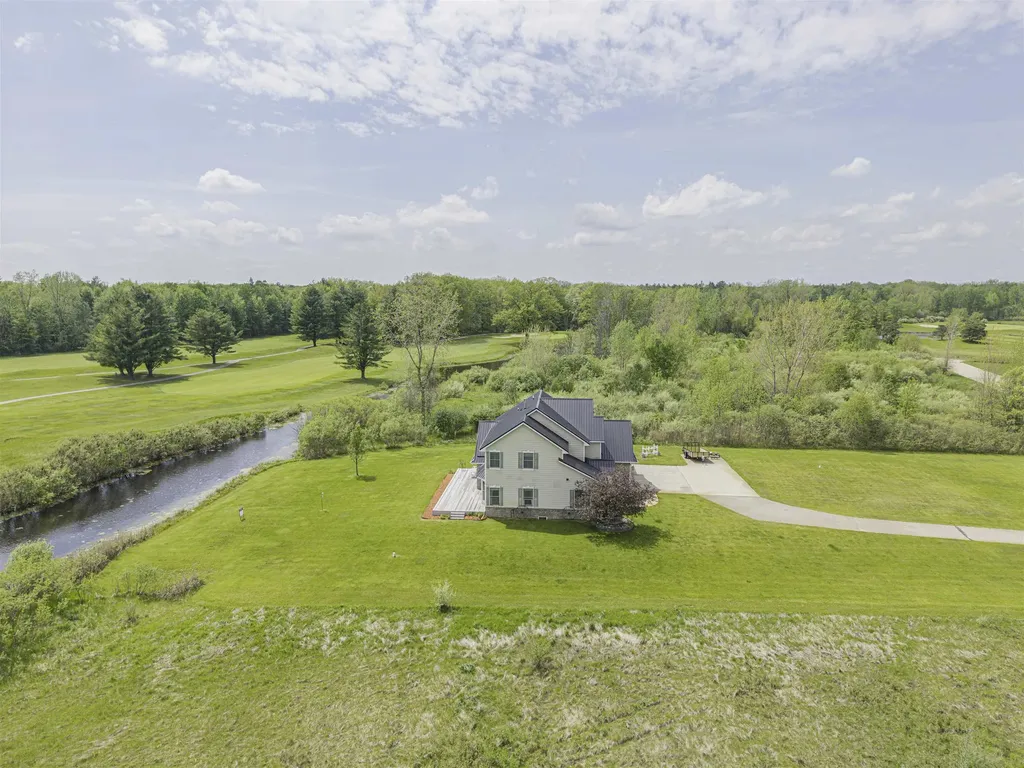 6702 Links Drive Chippewa Township MI 48858