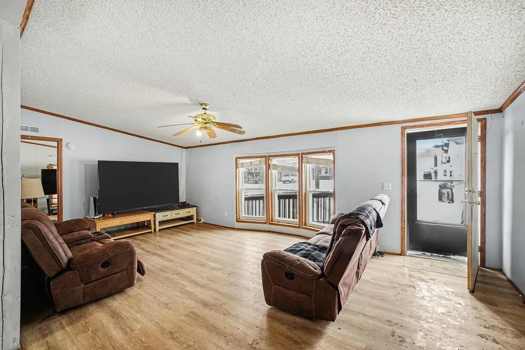 147 E Elm Street Unknown City MI 48831