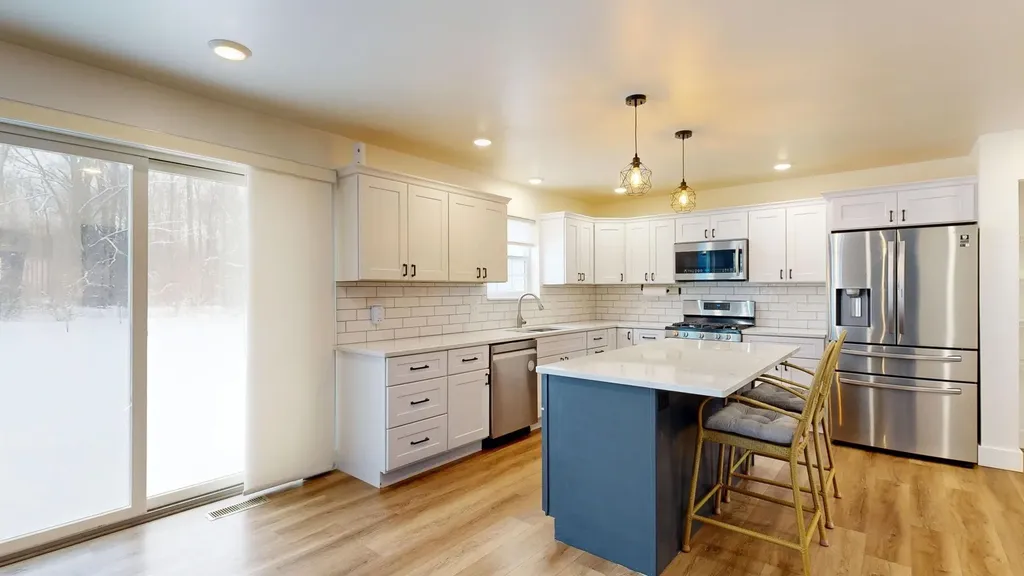 2578 White Deerfield Township MI 48858