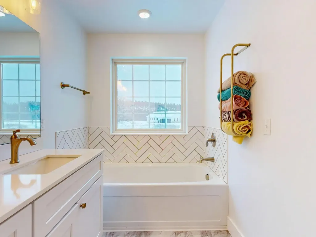 2578 White Deerfield Township MI 48858