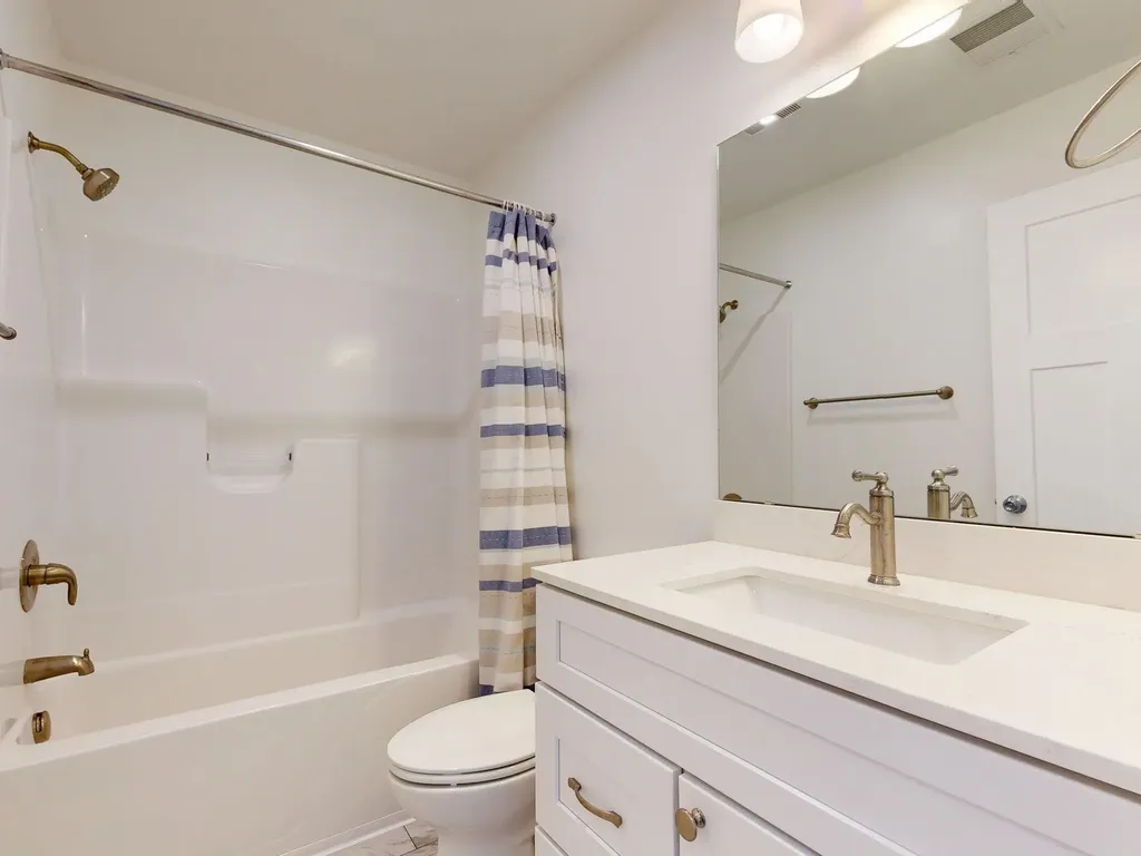 2578 White Deerfield Township MI 48858