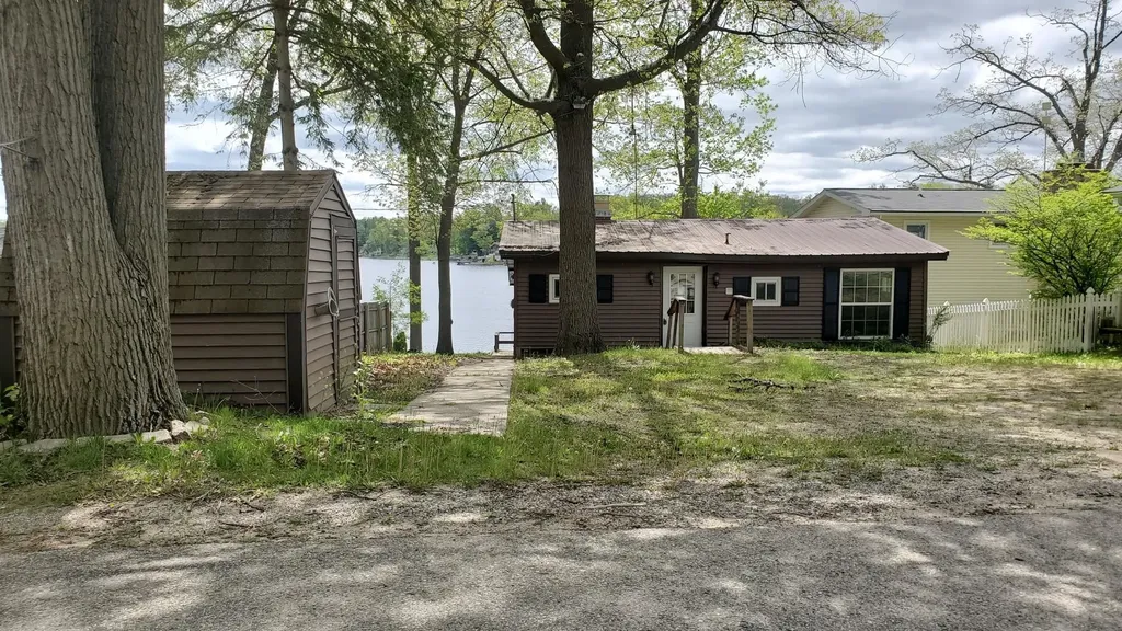 1361 N Crooked Lake Drive Garfield Township MI 48632