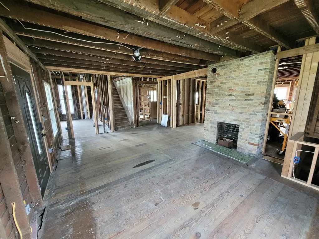 214 S Pine Street St. Louis City MI 48880