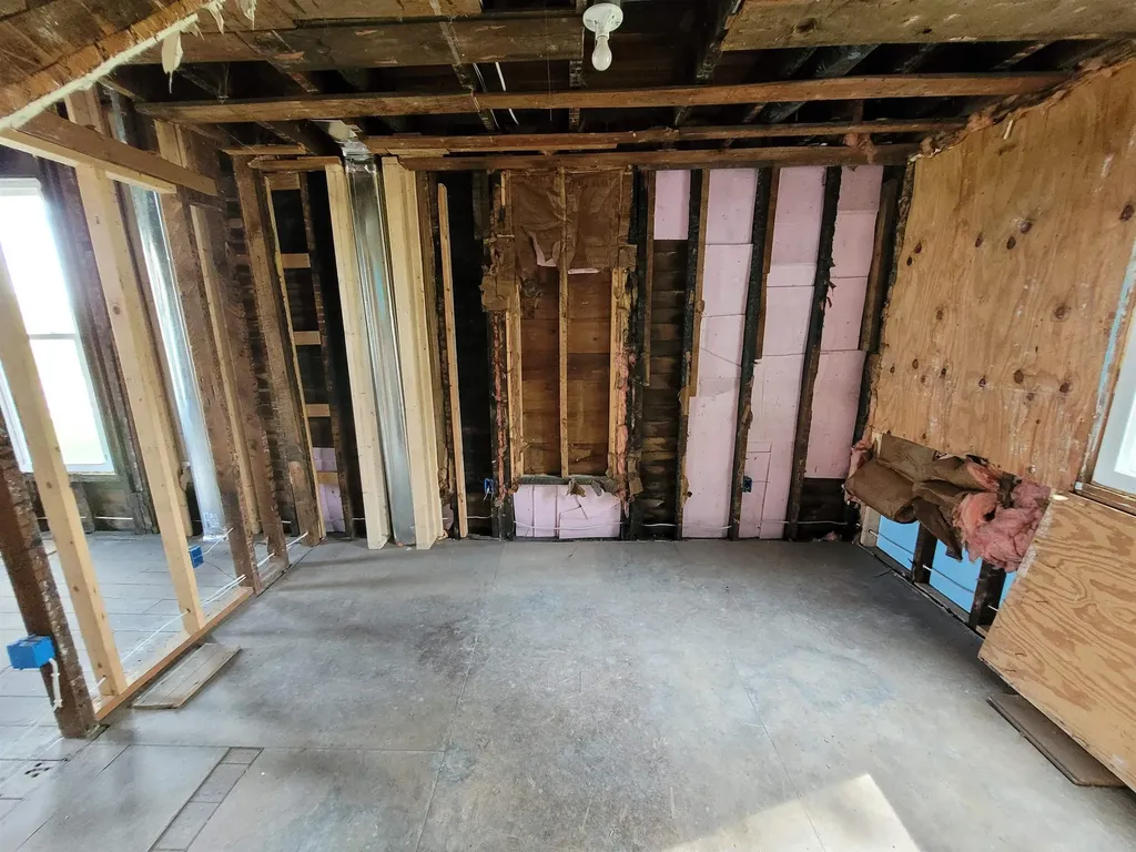 214 S Pine Street St. Louis City MI 48880