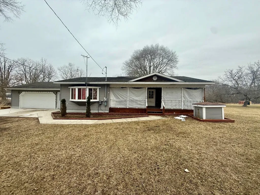 6329 N Lumberjack Road Seville Township MI 48877