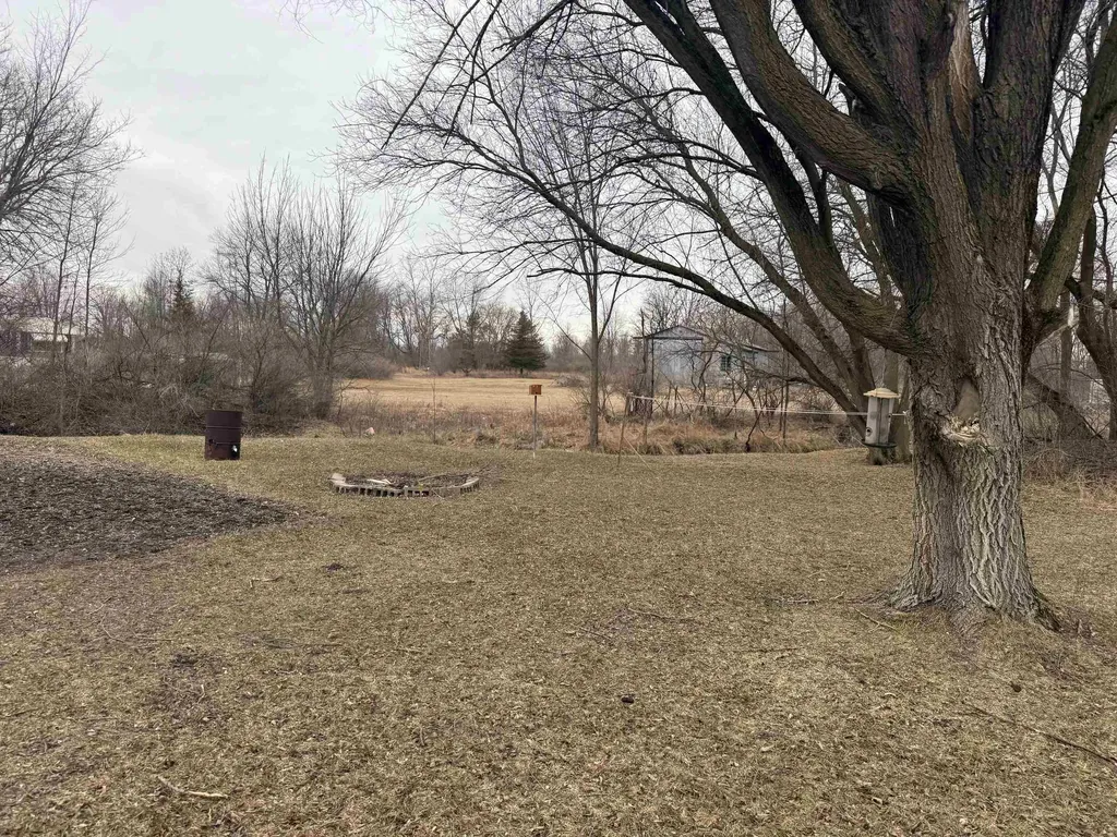 6329 N Lumberjack Road Seville Township MI 48877