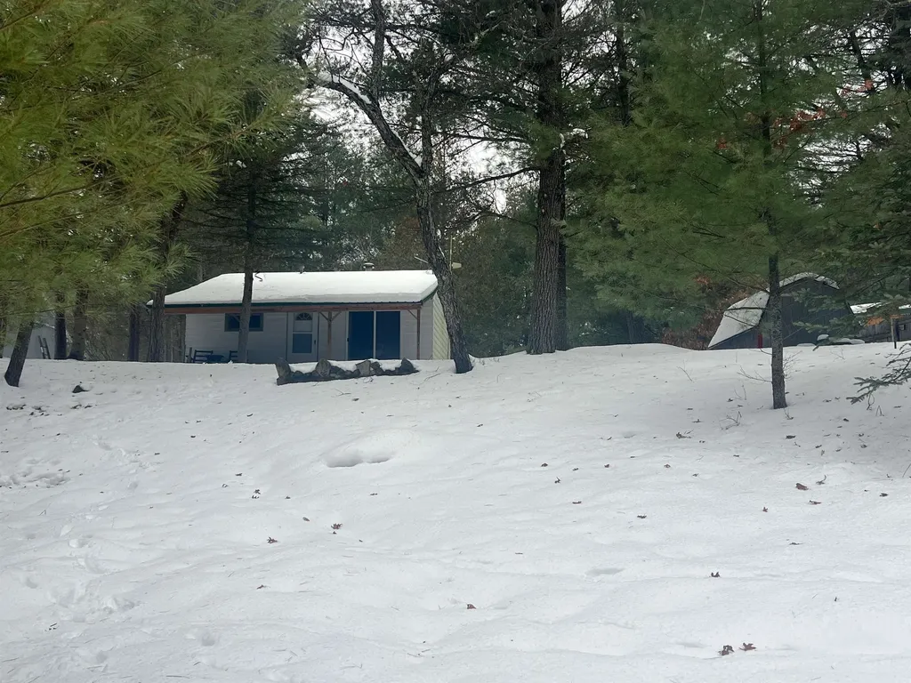 9769 Parrot Circle Garfield Township MI 49633