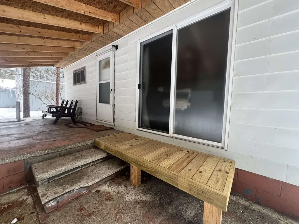 9769 Parrot Circle Garfield Township MI 49633