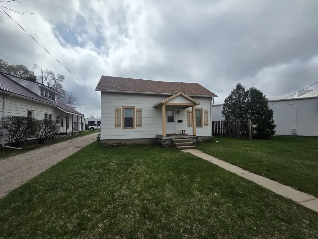 818 E Chippewa Street Mt. Pleasant City MI 48858