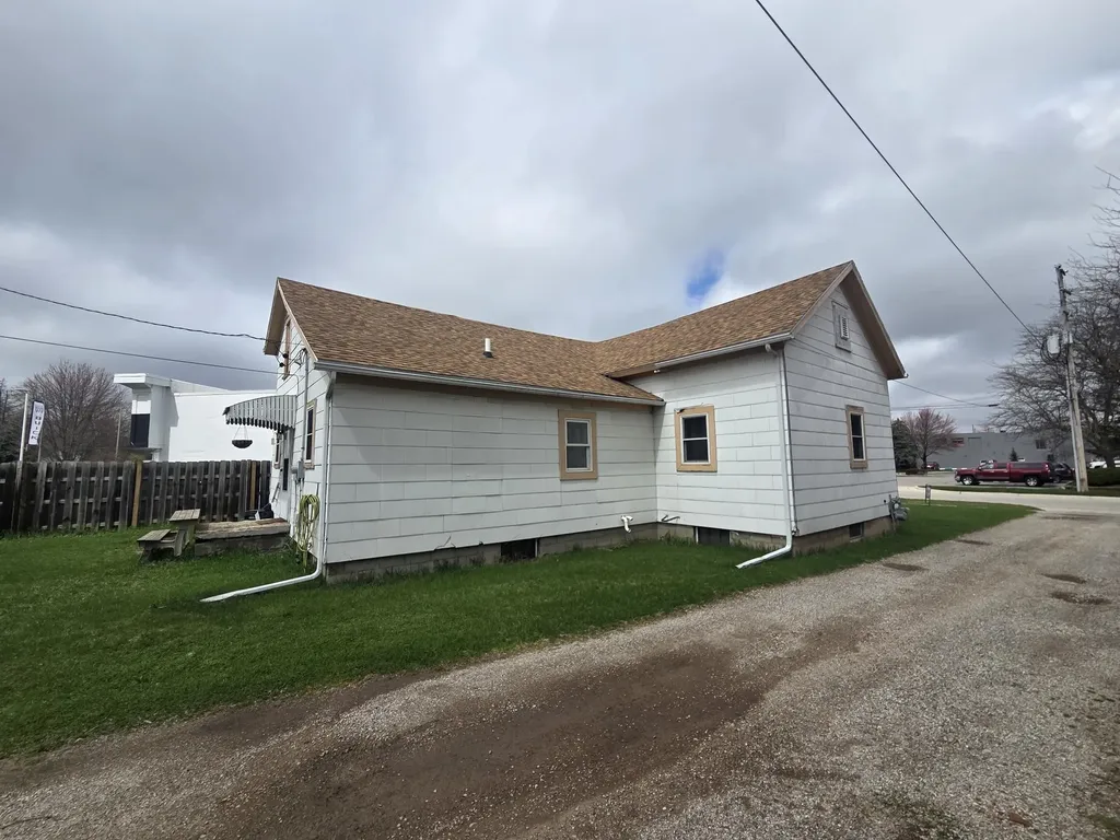 818 E Chippewa Street Mt. Pleasant City MI 48858