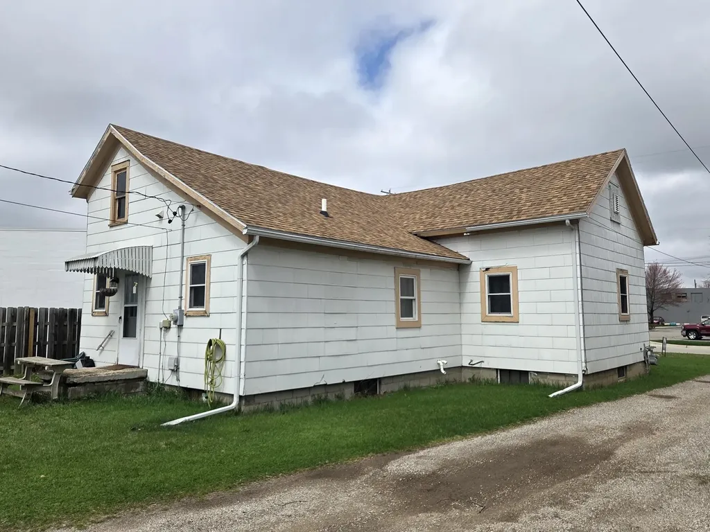 818 E Chippewa Street Mt. Pleasant City MI 48858