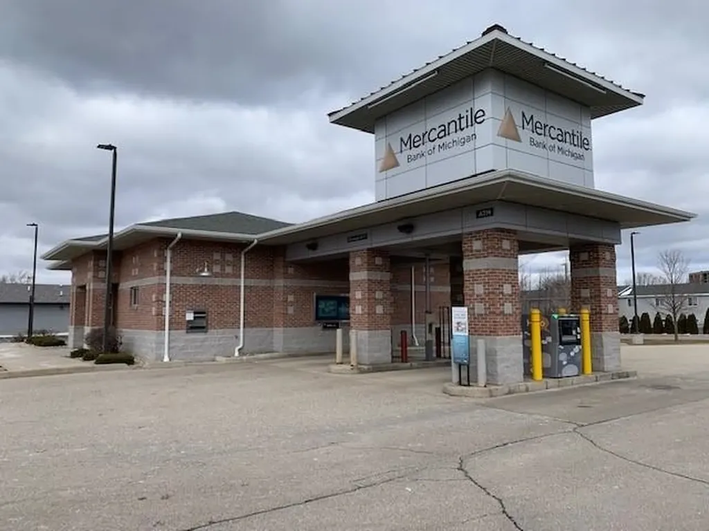 2015 S Mission Street Mt. Pleasant City MI 48858