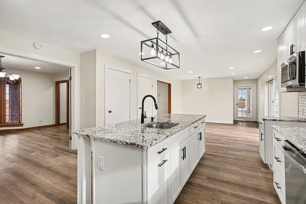 6386 E Washington Hamilton Township MI 48847