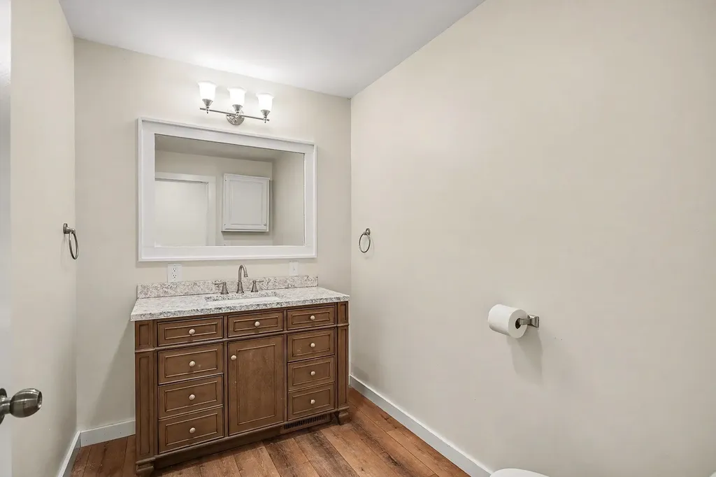 6386 E Washington Hamilton Township MI 48847