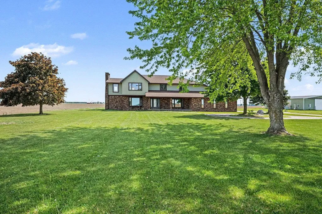 6386 E Washington Hamilton Township MI 48847