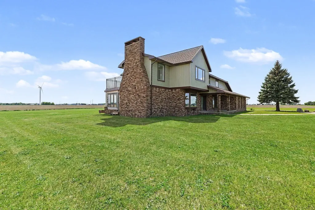 6386 E Washington Hamilton Township MI 48847