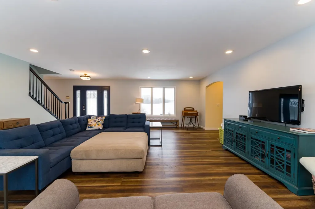3195 S Rolland Road Broomfield Township MI 49340