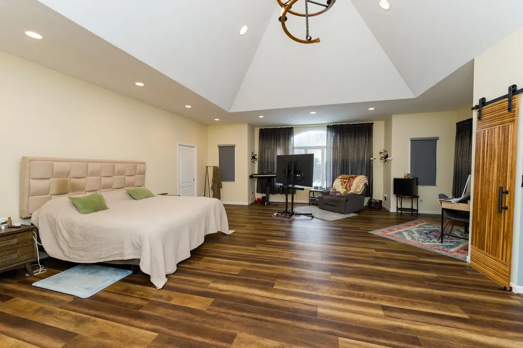 3195 S Rolland Road Broomfield Township MI 49340