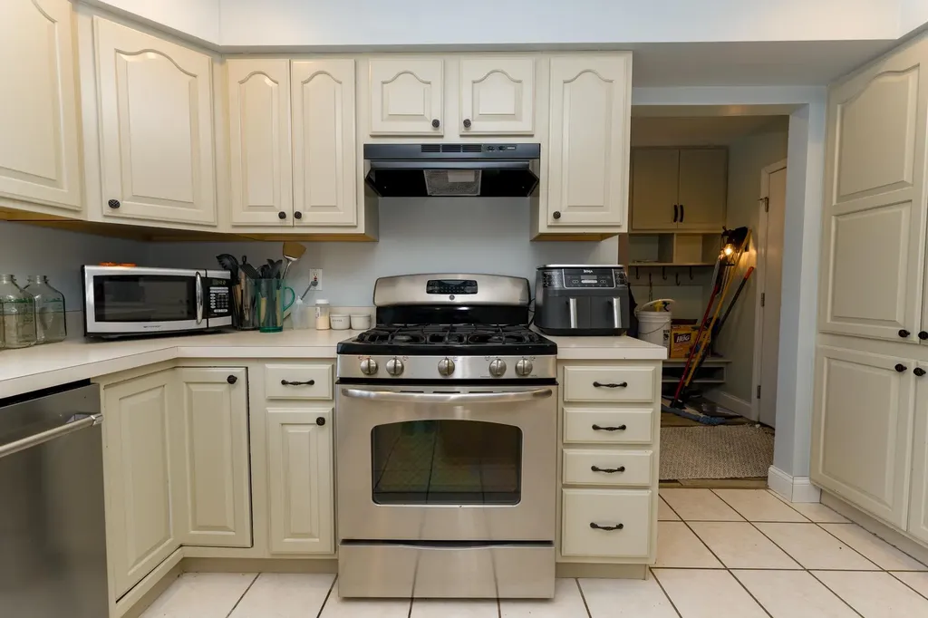 3195 S Rolland Road Broomfield Township MI 49340