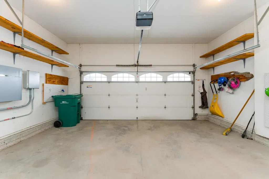 3195 S Rolland Road Broomfield Township MI 49340
