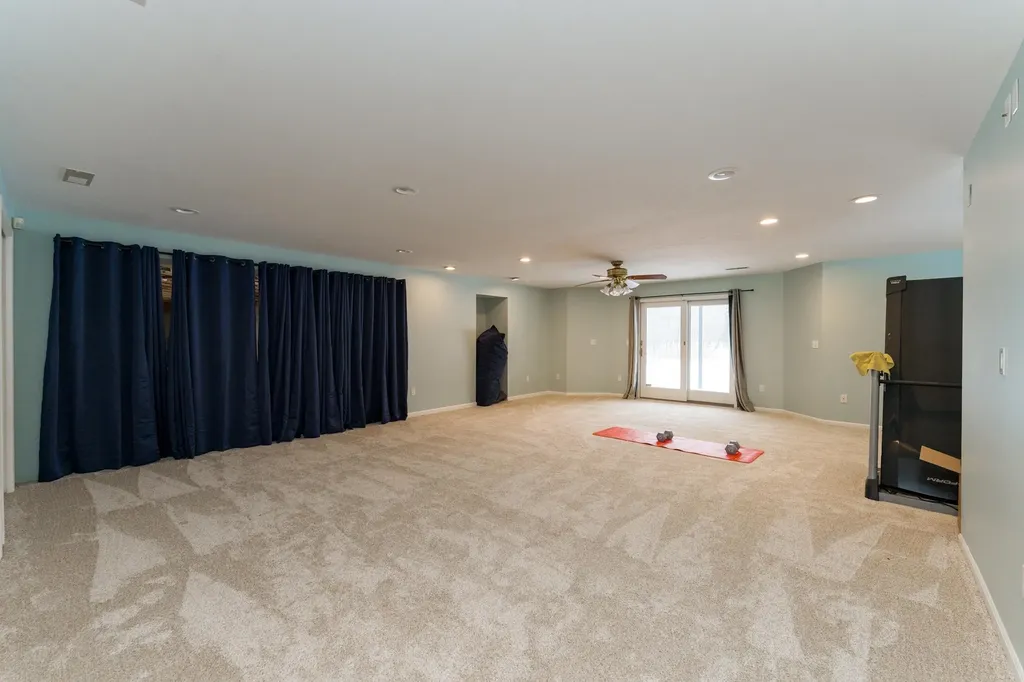3195 S Rolland Road Broomfield Township MI 49340