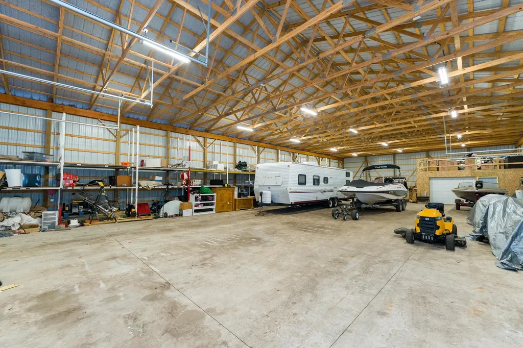 3195 S Rolland Road Broomfield Township MI 49340