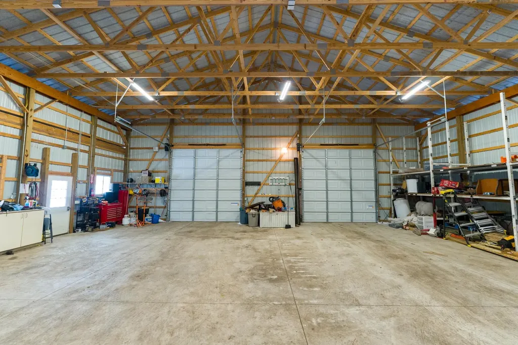 3195 S Rolland Road Broomfield Township MI 49340