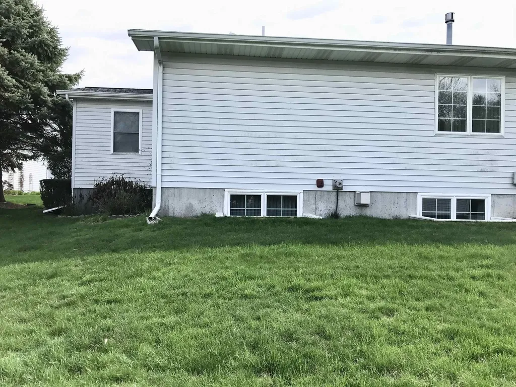 1655 E Gaylord Street Mt. Pleasant City MI 48858
