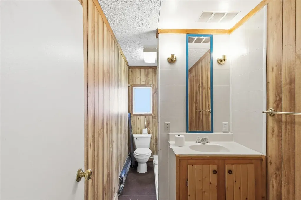 430 Bridge Avenue Alma City MI 48801