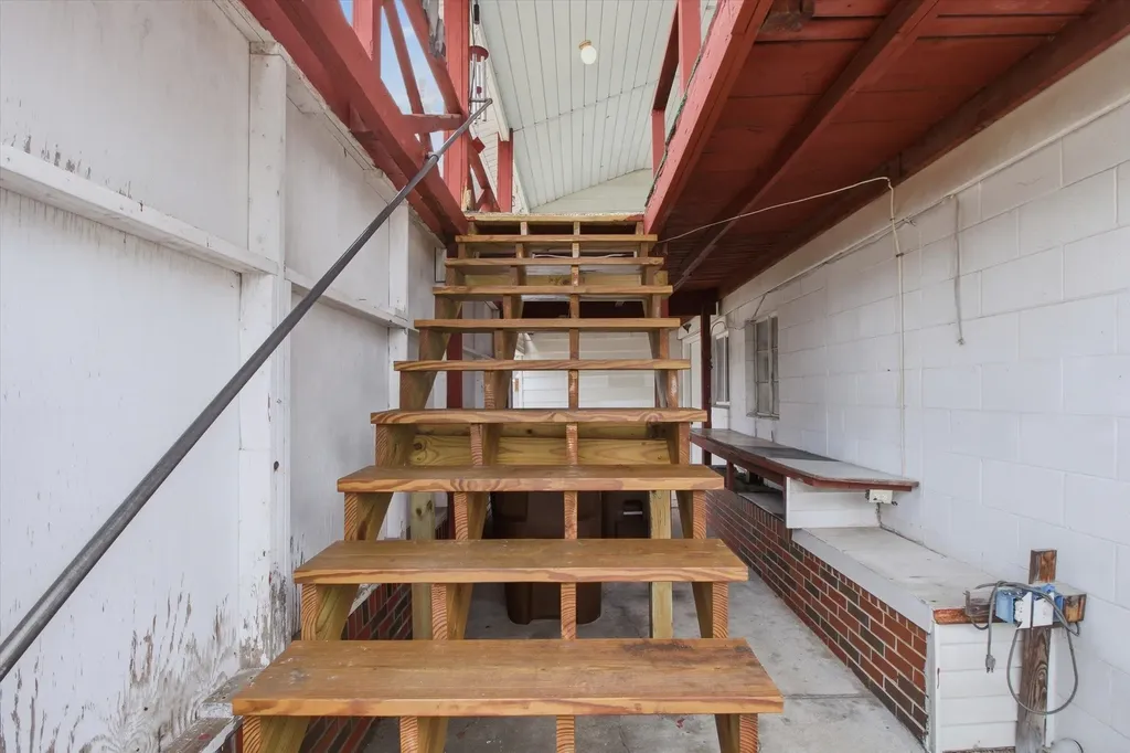 430 Bridge Avenue Alma City MI 48801