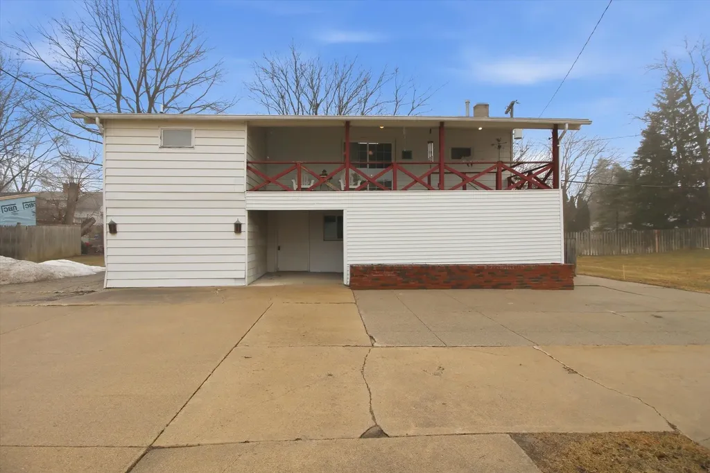 430 Bridge Avenue Alma City MI 48801