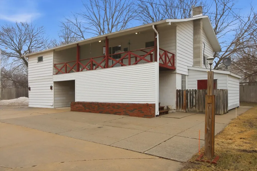 430 Bridge Avenue Alma City MI 48801