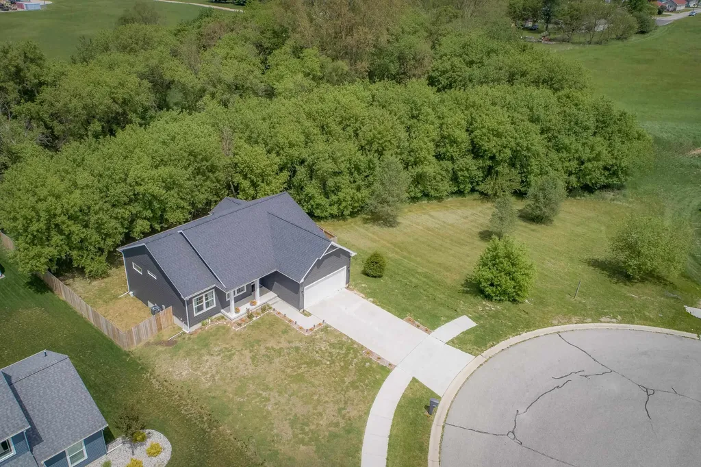 258 Ruby Court Alma City MI 48801