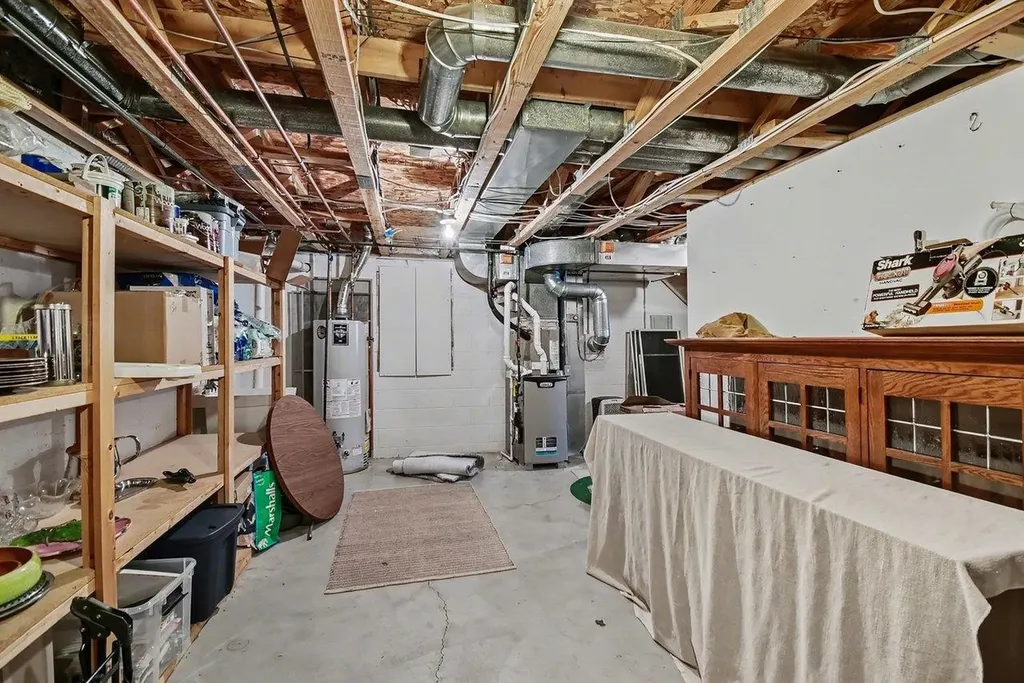 5620 W Spring Knoll Drive Monitor Charter Township MI 48706