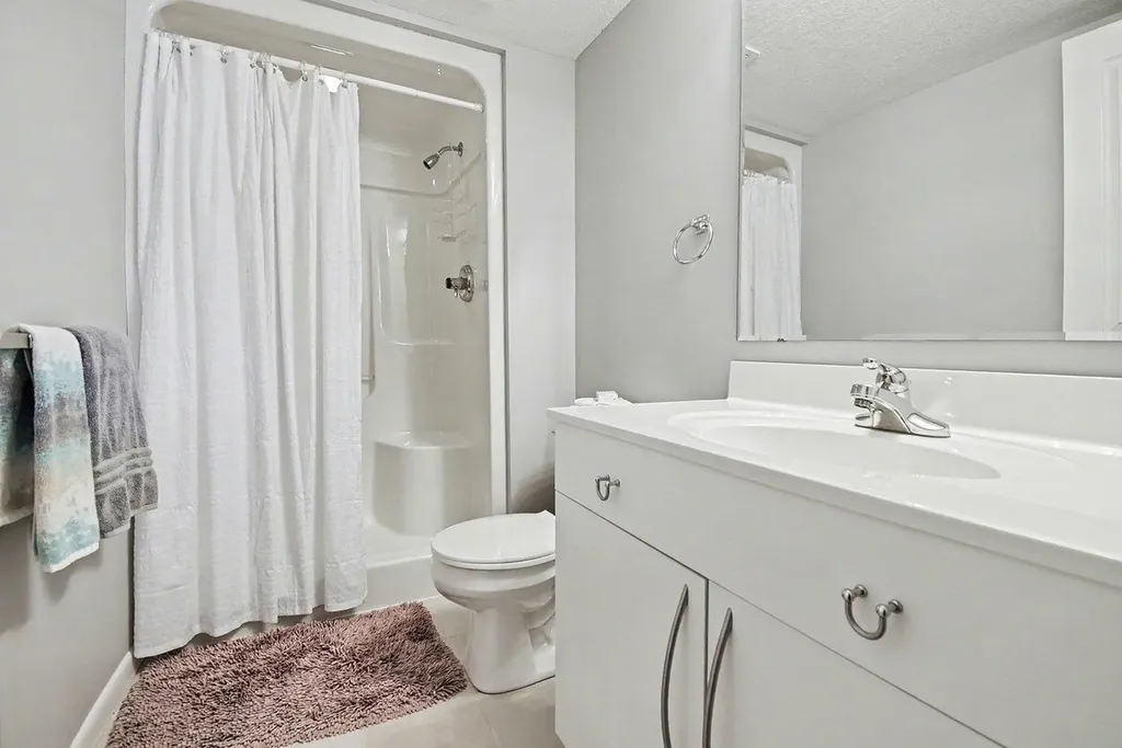 5620 W Spring Knoll Drive Monitor Charter Township MI 48706