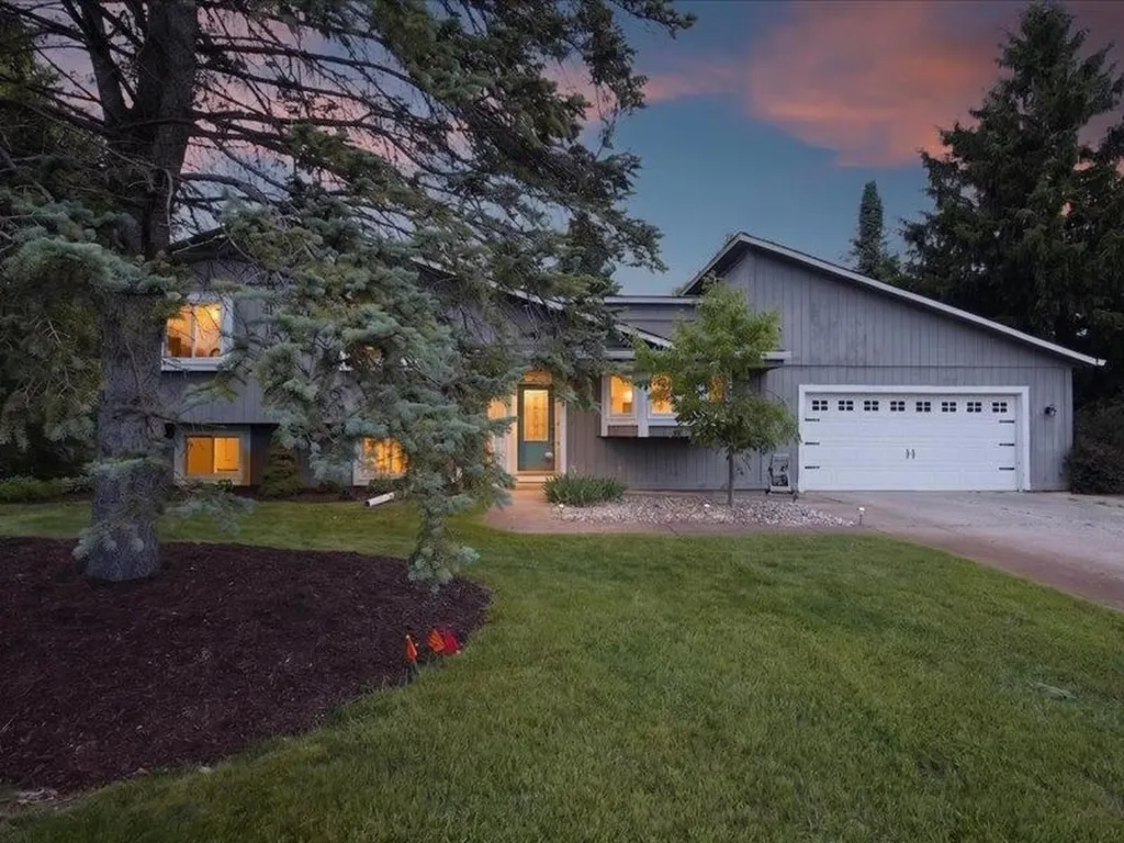1505 Commerce Pines Drive Unknown City MI 48390