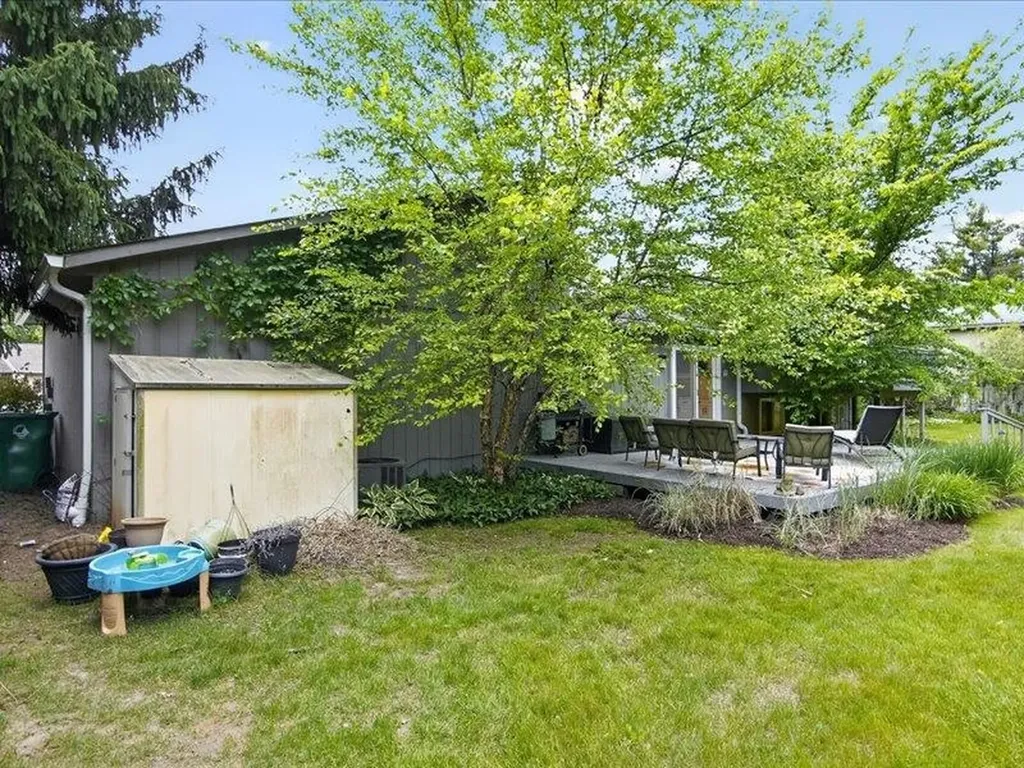1505 Commerce Pines Drive Unknown City MI 48390